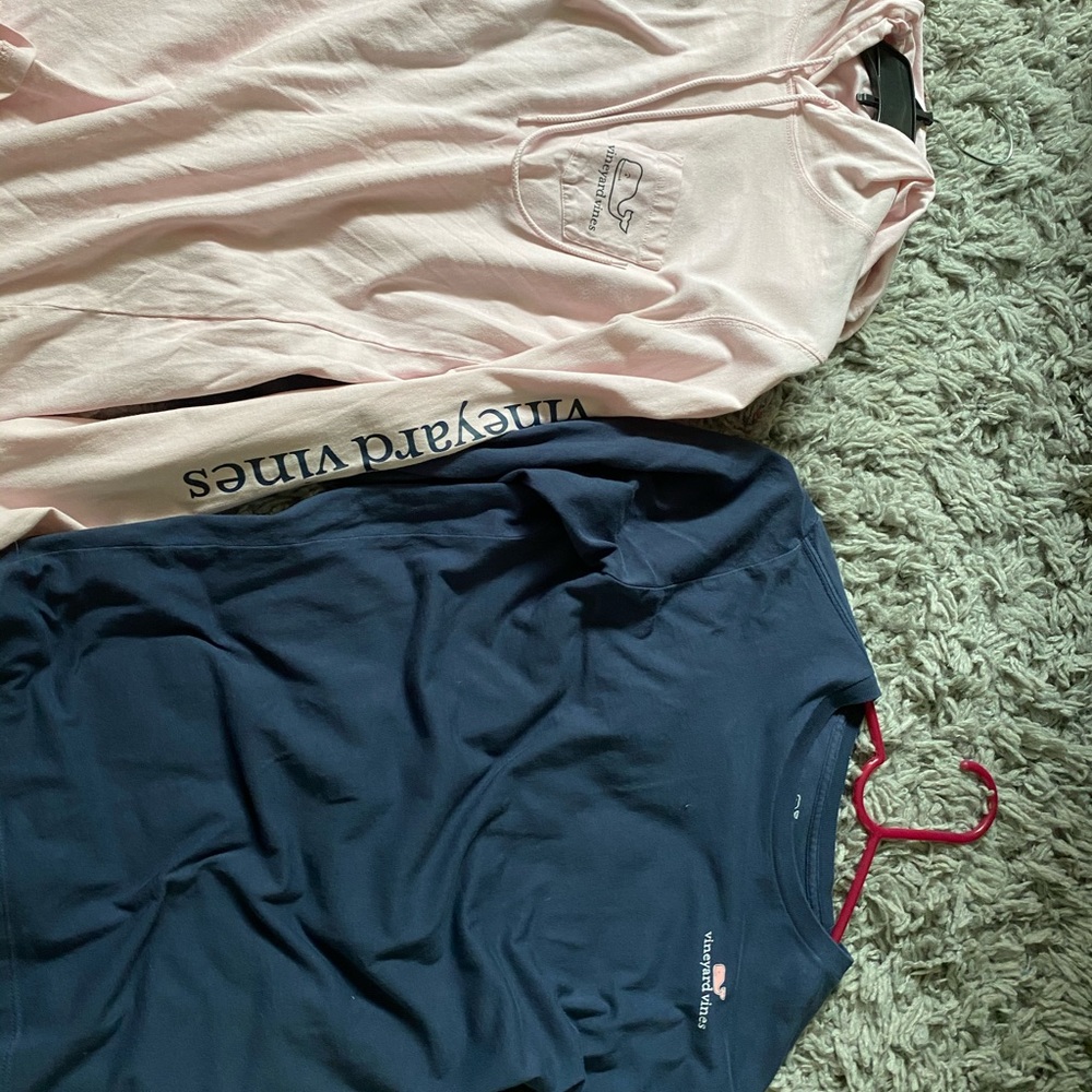 Vineyard Vines tee